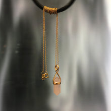 Charger l'image dans la galerie, Cahana - RAW ROSE QUARTZ GOLD-PLATED NECKLACE