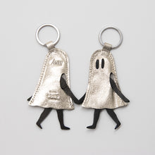 Lade das Bild in den Galerie-Viewer, HERR PONG BERLIN - Little Ghost Leather Keychain
