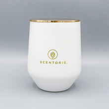 Cargar imagen en el visor de la galería, Ge03 - SCENTED CANDLE - WEST BEACH: Eucalyptus / Bergamot / Cedarwood
