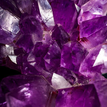 Lade das Bild in den Galerie-Viewer, YÙ / Amethyst face roller for facial massage
