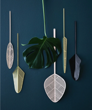 Cargar imagen en el visor de la galería, SILVA - Decoration metal leafs
