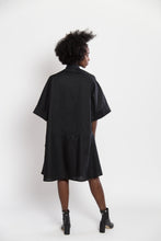 Lade das Bild in den Galerie-Viewer, Tanja Christiani - A-Line Dress
