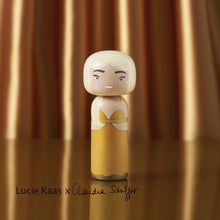 Lade das Bild in den Galerie-Viewer, Kokeshi Doll - Claudia Schiffer  / anniversary Edition

